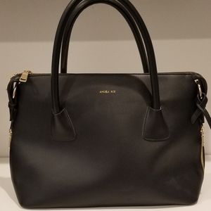 Angela Roi Moa Tote
